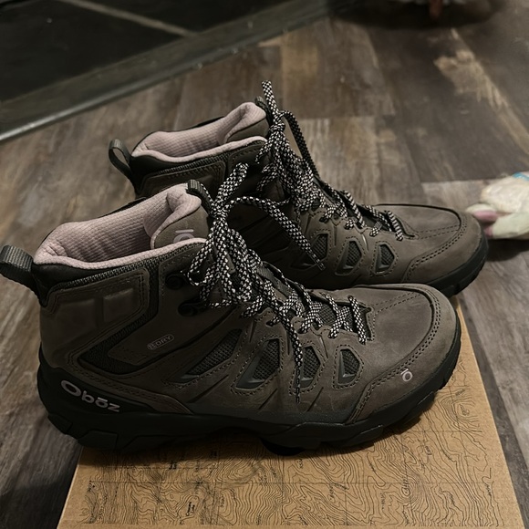 New Women’s Oboz Sawtooth X - Picture 2 of 6